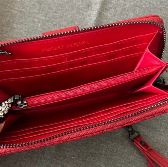 Badgley Mischka Red Quilted Clutch - Picture 4 of 6